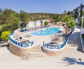 Bodrum Holiday Resort & Spa  5*