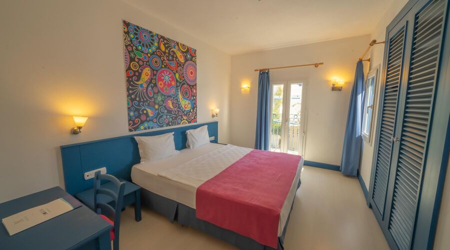 Bodrum Holiday Resort & Spa  5*