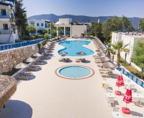 Bodrum Holiday Resort & Spa  5*
