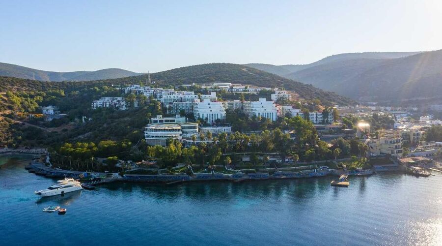 Bodrum Holiday Resort & Spa  5*