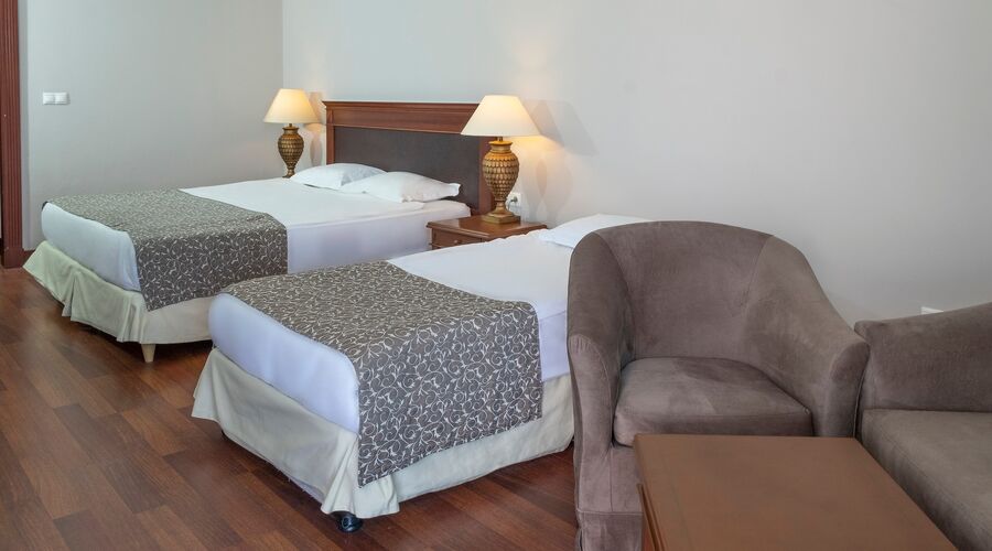 Bodrum Holiday Resort & Spa  5*