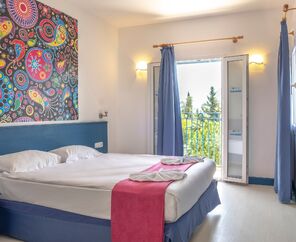 Bodrum Holiday Resort & Spa  5*