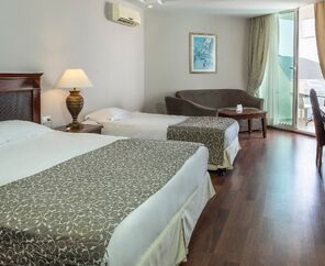 Bodrum Holiday Resort & Spa  5*