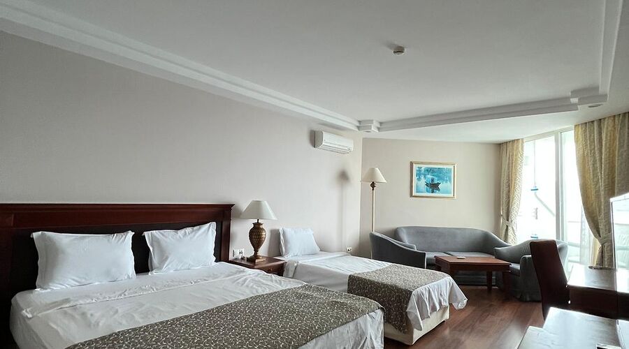 Bodrum Holiday Resort & Spa  5*