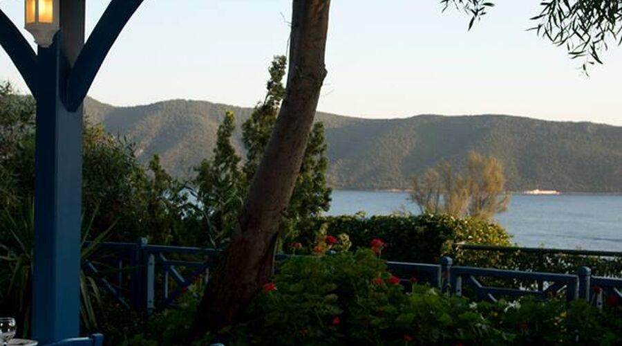 Bodrum Holiday Resort & Spa  5*