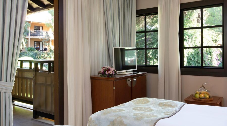 Asteria Family Resort  Belek  5*
