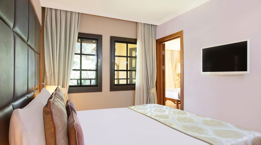 Asteria Family Resort  Belek  5*