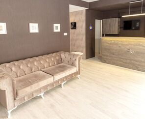 The Breeze Hotel  3*