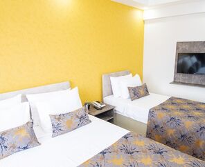 The Breeze Hotel  3*