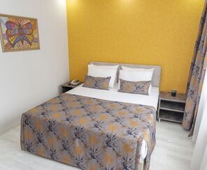 The Breeze Hotel  3*