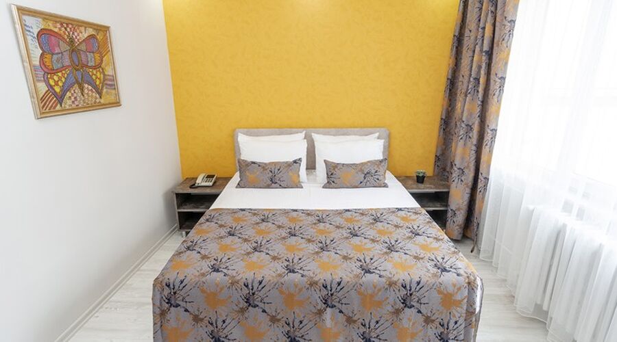 The Breeze Hotel  3*