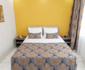 The Breeze Hotel  3*