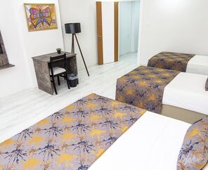 The Breeze Hotel  3*