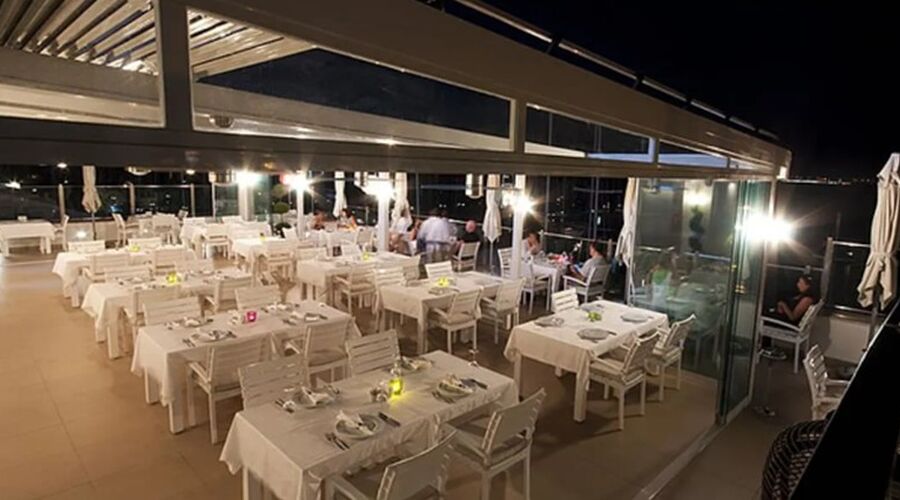 Alesta Yacht Hotel 4*