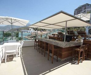 Alesta Yacht Hotel 4*