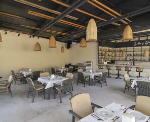 Alesta Yacht Hotel 4*