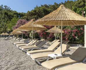 Alesta Yacht Hotel 4*
