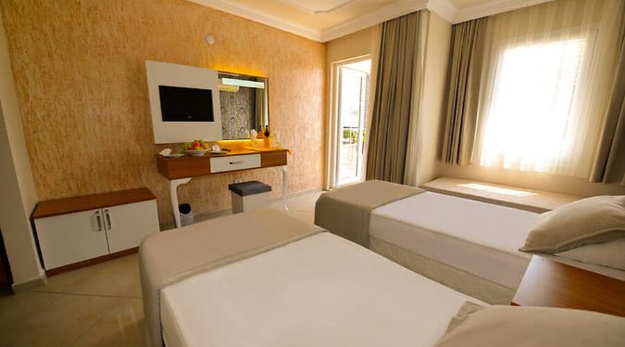 Nicholas Park Hotel  3*