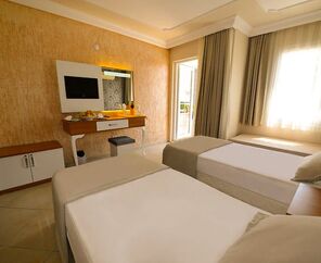 Nicholas Park Hotel  3*