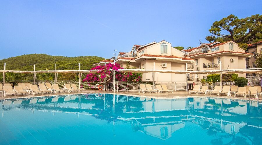 Nicholas Park Hotel  3*