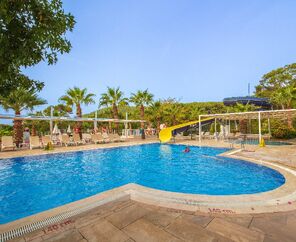 Nicholas Park Hotel  3*