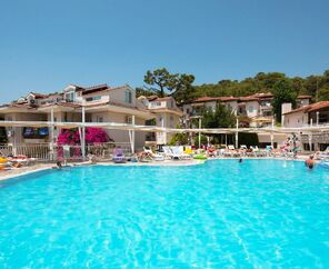 Nicholas Park Hotel  3*