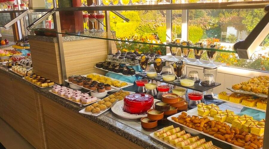 Nicholas Park Hotel  3*