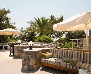 Nicholas Park Hotel  3*