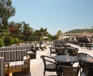 Nicholas Park Hotel  3*