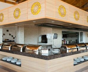 Nicholas Park Hotel  3*