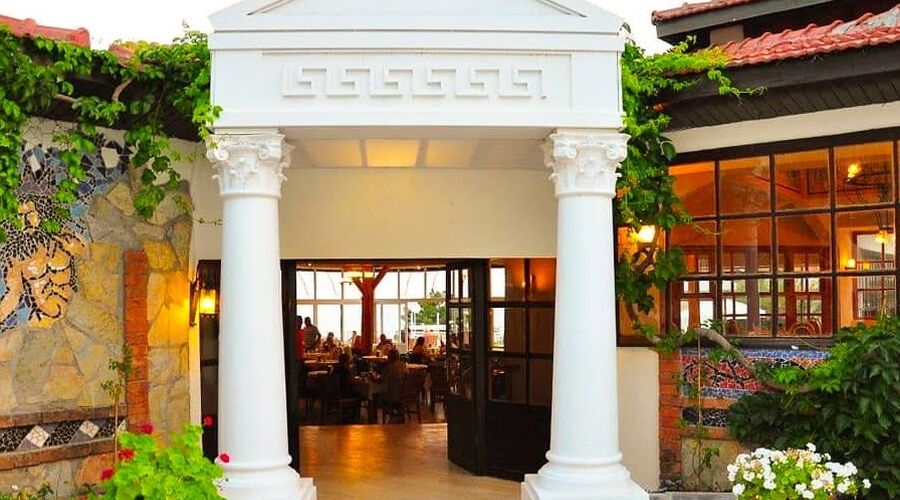 Nicholas Park Hotel  3*