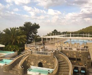 Nicholas Park Hotel  3*