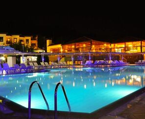 Nicholas Park Hotel  3*