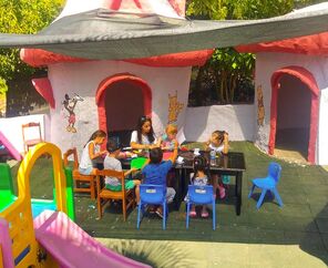 Nicholas Park Hotel  3*