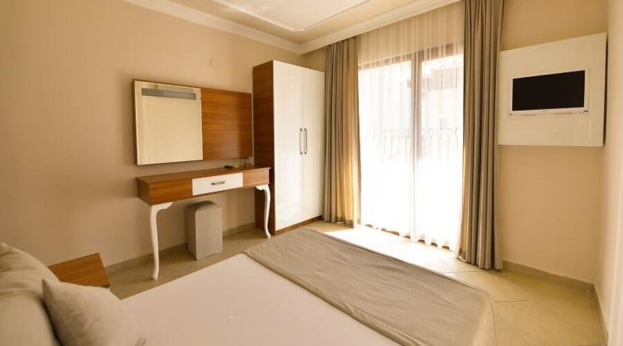 Nicholas Park Hotel  3*