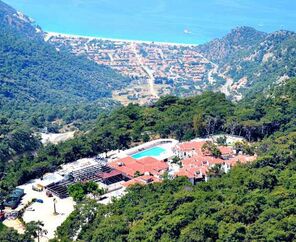 Nicholas Park Hotel  3*