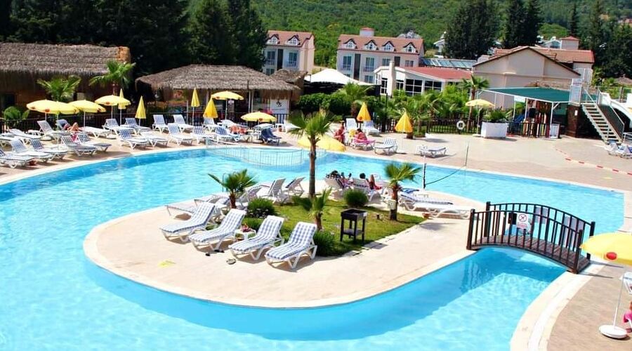 Sahra Su Holiday Village & Spa  4*