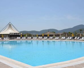 Sahra Su Holiday Village & Spa  4*