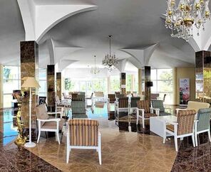 Sahra Su Holiday Village & Spa  4*