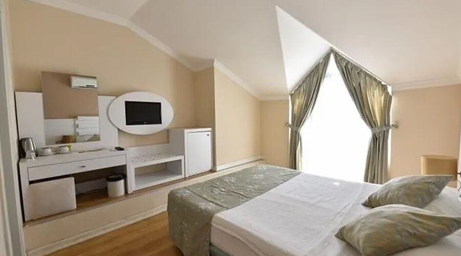 Sahra Su Holiday Village & Spa  4*