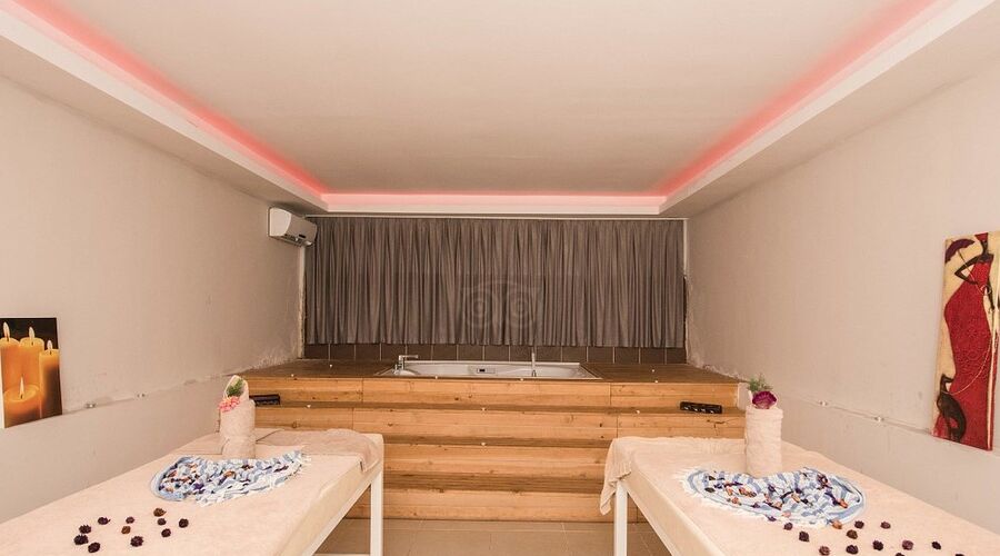 Sahra Su Holiday Village & Spa  4*