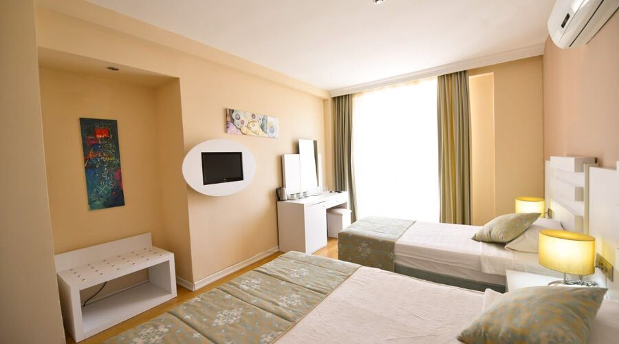 Sahra Su Holiday Village & Spa  4*
