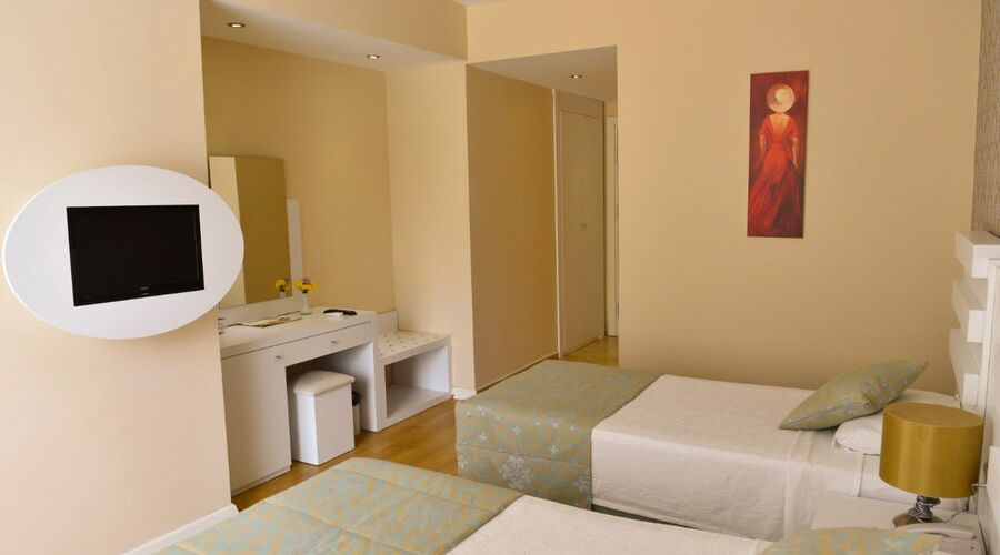Sahra Su Holiday Village & Spa  4*