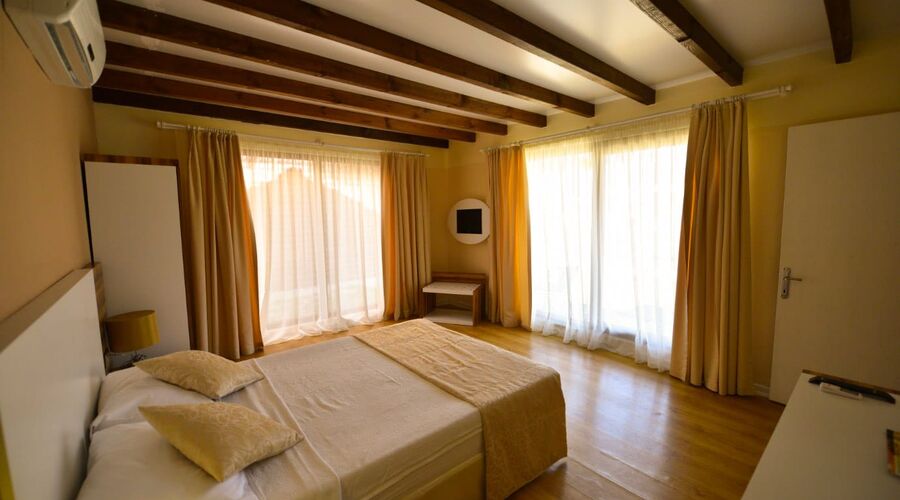 Sahra Su Holiday Village & Spa  4*