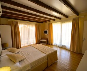 Sahra Su Holiday Village & Spa  4*