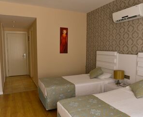 Sahra Su Holiday Village & Spa  4*