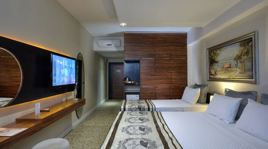 Madame Tadia Otel  3*