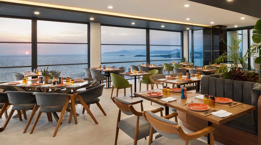 Le Meridien Bodrum Beach Resort  5*