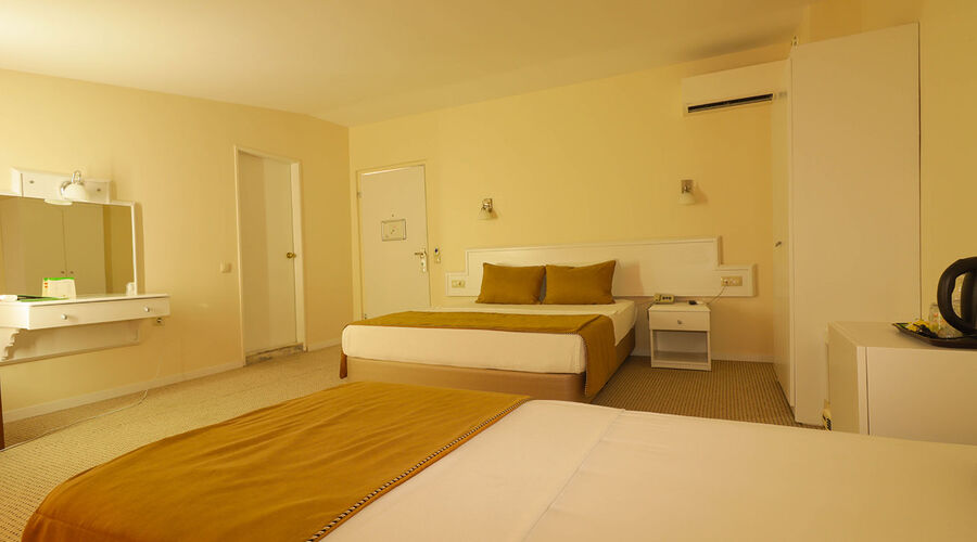 Lycus River Termal Otel 5*