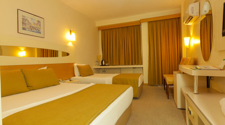 Lycus River Termal Otel 5*
